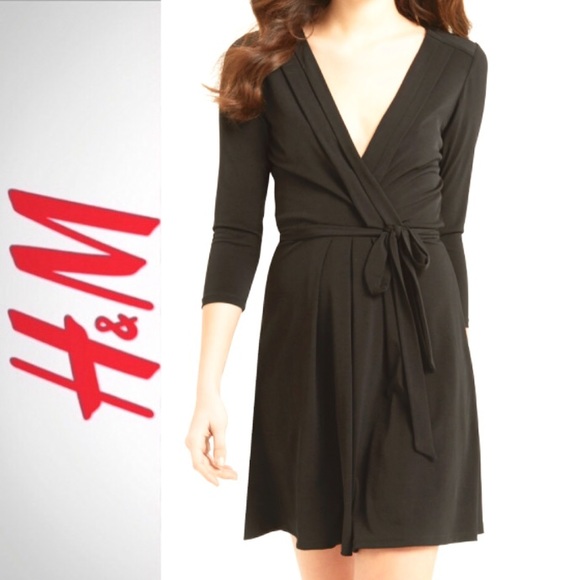 H&M Dresses & Skirts - 🖤🖤H&M🖤🖤Black long sleeve tie dress size small
